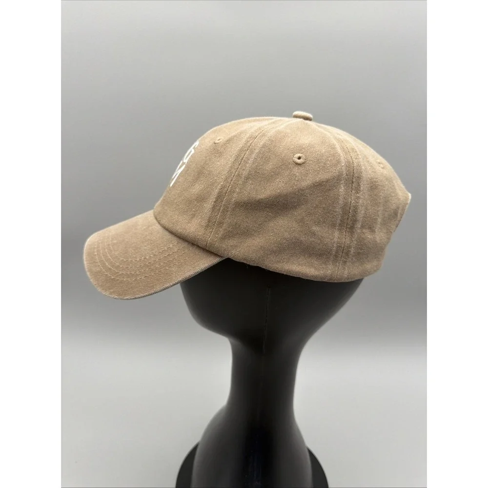 Beige Dog Mom Baseball Cap Casual Unisex Sun Hat for Sports & Outdoor Wear